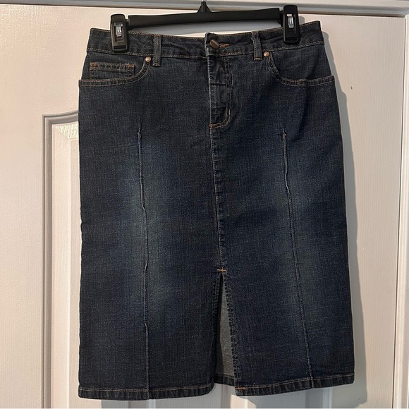 Bebe Dark Wash Denim Midi Skirt (S) - Picture 2 of 7